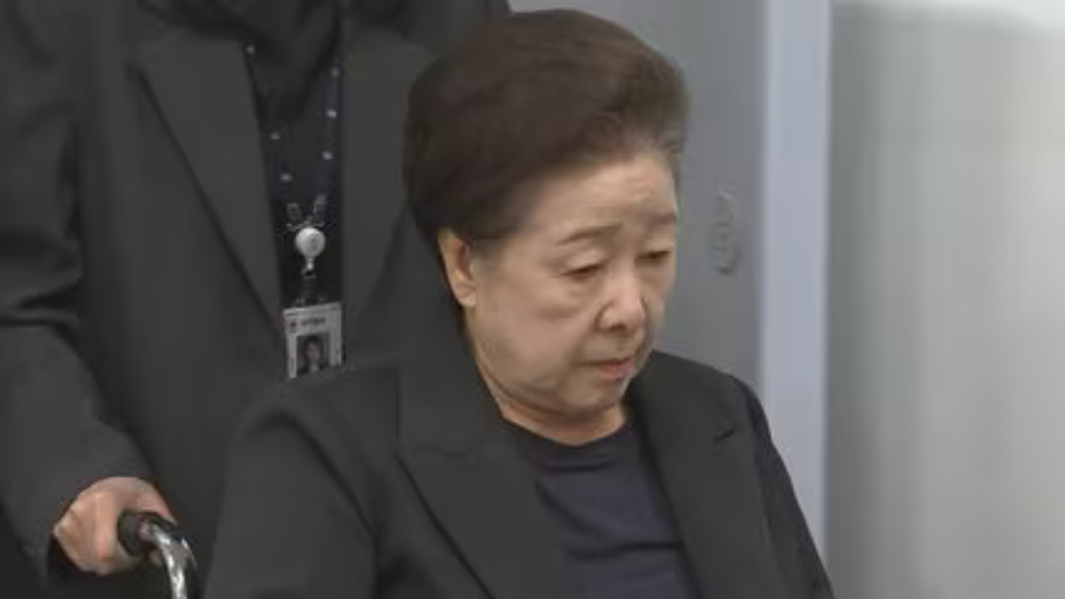 韓鶴子
